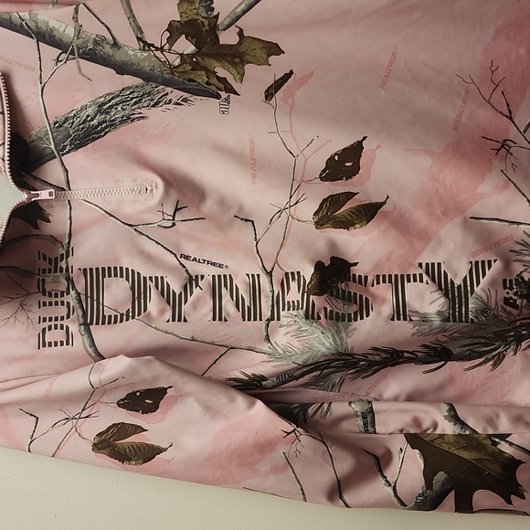 Duck Dynasty Women's Pink Camo Pullover 1/4" Zip. - Picture 3 of 11